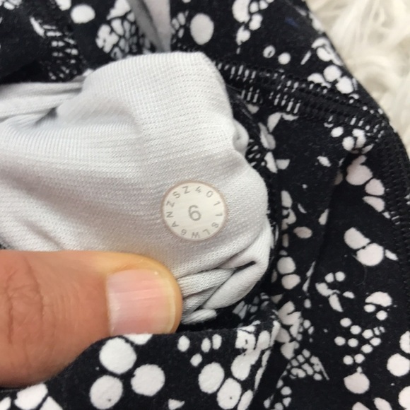 Lululemon Align Crop *21" Chirasu Black - Picture 4 of 5